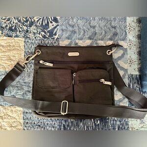 Baggallini Modern Everywhere Slim Crossbody Gray - Used - In excellent condition